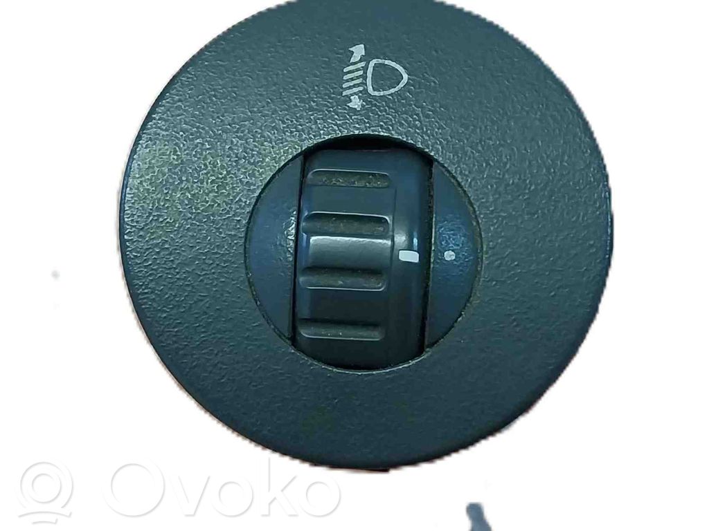 Iveco Daily 3rd gen Headlight level height control switch 