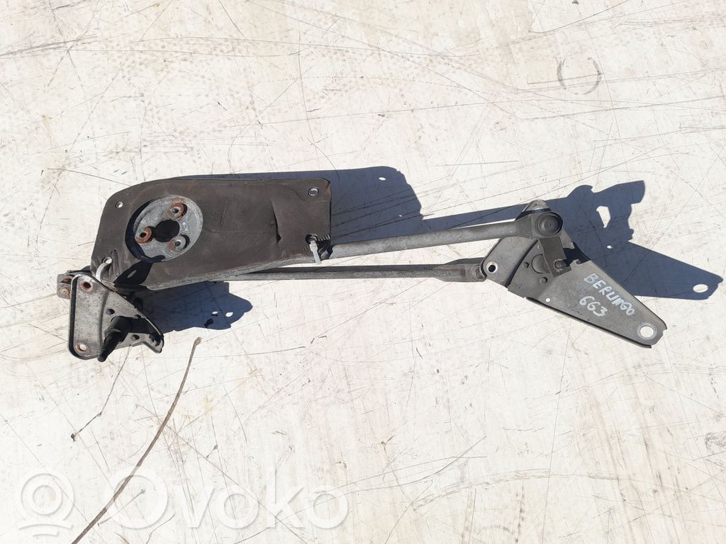 Citroen Berlingo Front wiper linkage and motor 