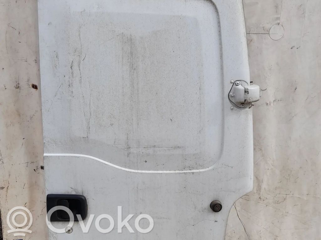 Renault Mascott Aizmugurējās durvis 