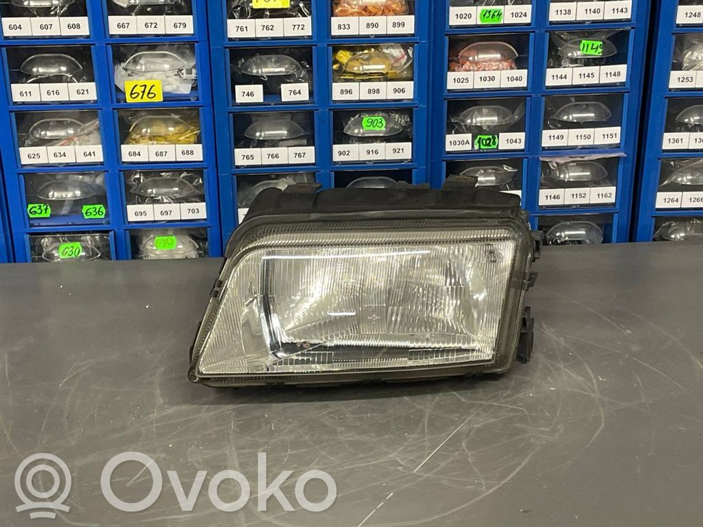 Audi A4 S4 B5 8D Scheinwerfer 