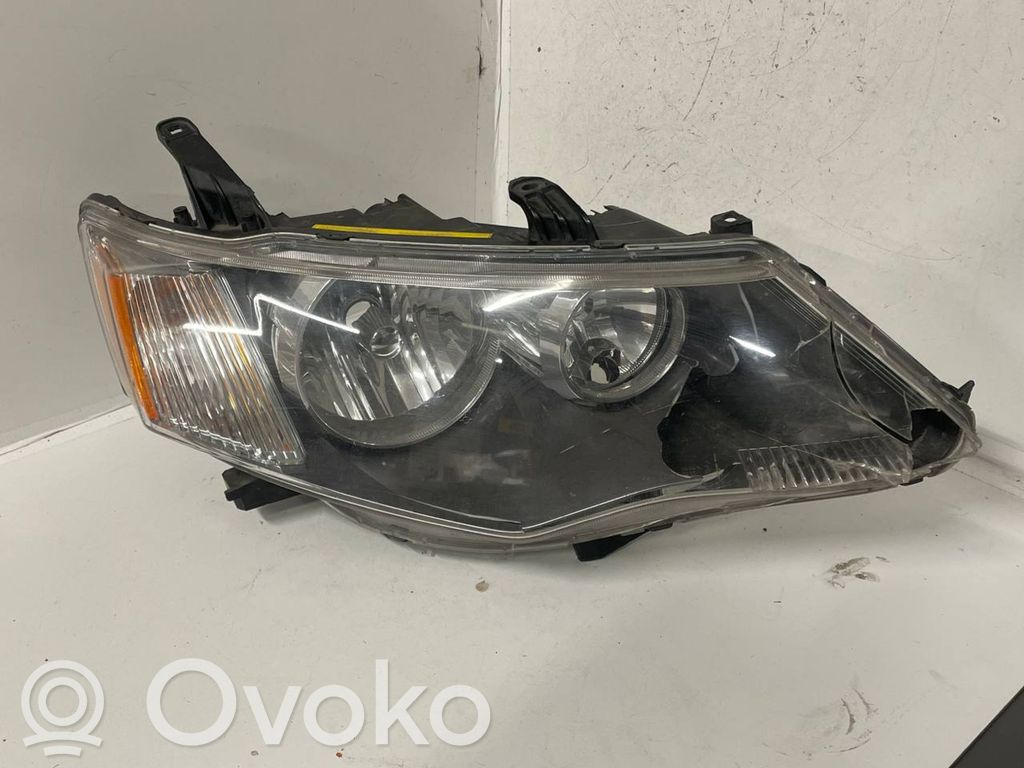 Mitsubishi Outlander Передняя фара 