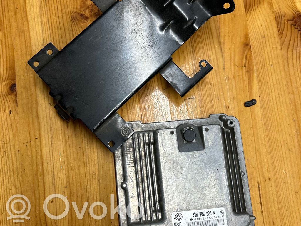 Engine control unit/module   03H906023A,0281000044