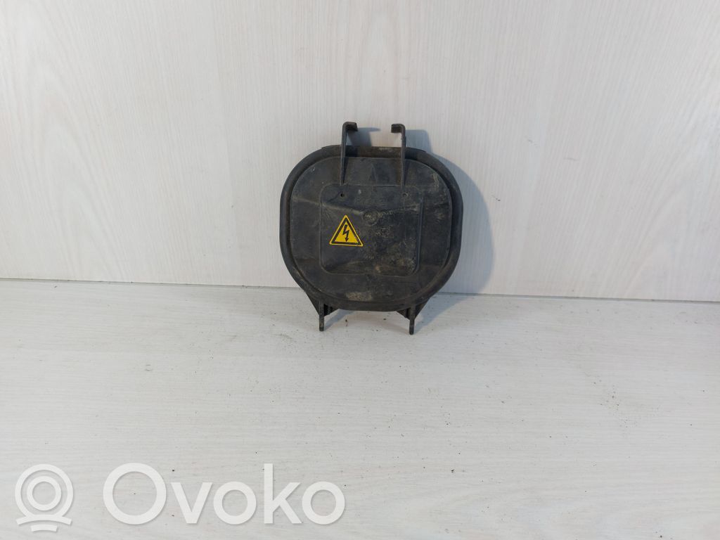 Deckel Abdeckung Scheinwerfer   1305239124