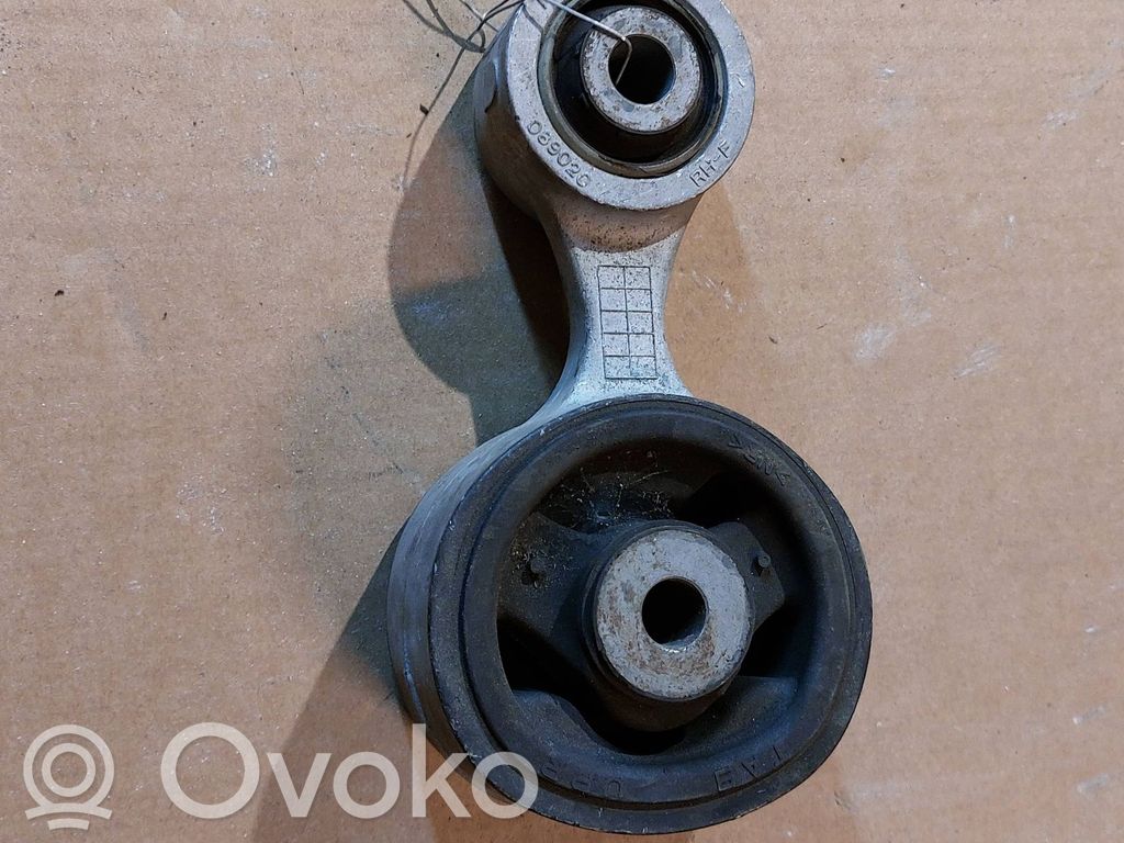 Engine mount bracket   089020
