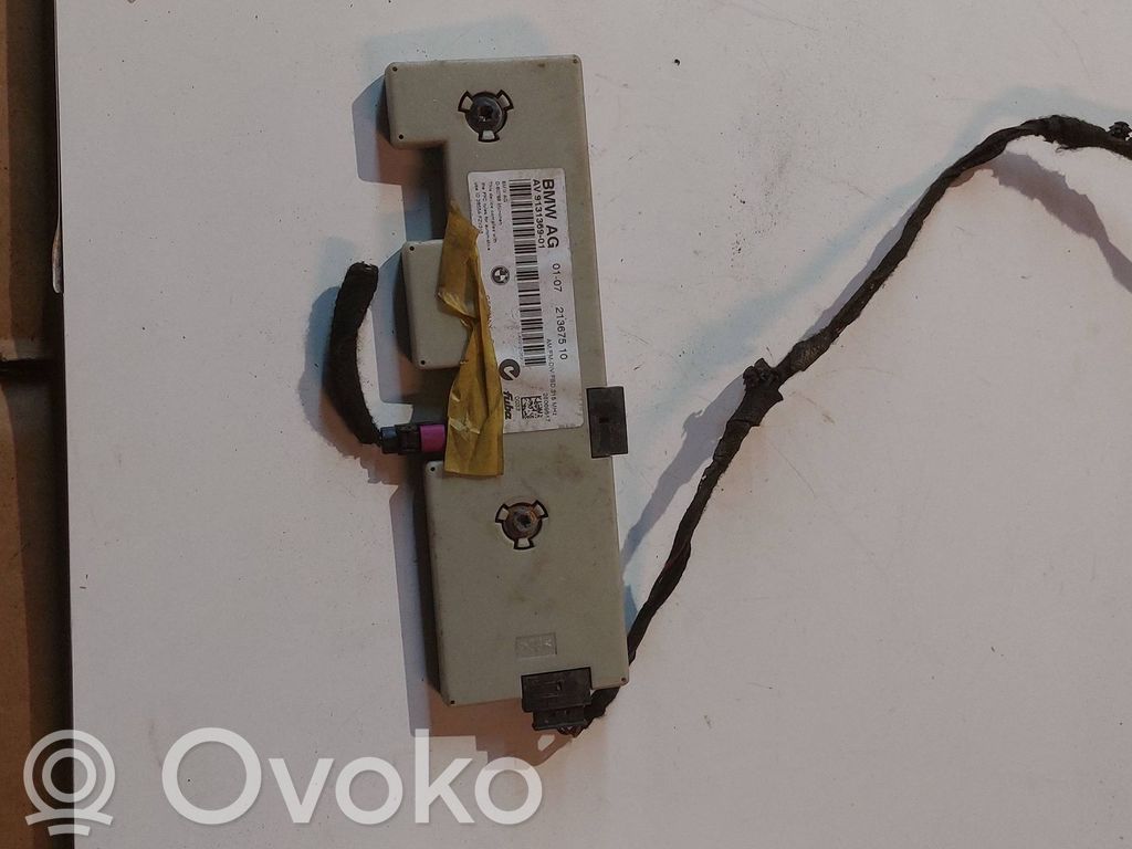 BMW 3 E90 E91 Antenas pastiprinātājs 