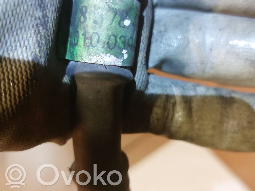 Audi A8 S8 D2 4D Ilmastointilaitteen putki (A/C) 