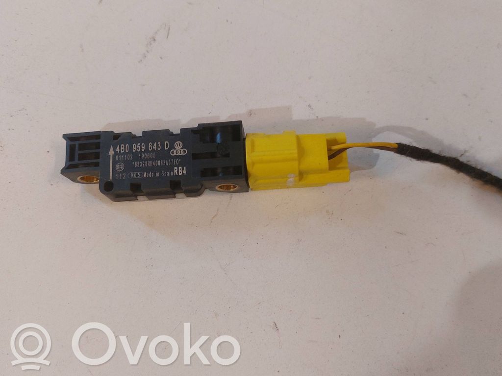 Airbag deployment crash/impact sensor   4B0959643D,190605,011102