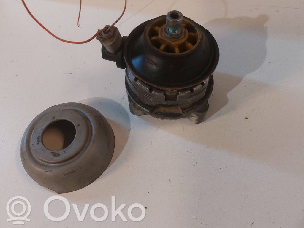 Engine mount bracket   4F0199381,6535994