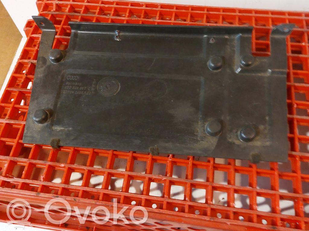 Inne części wnętrza samochodu   4D0868867C,2454100