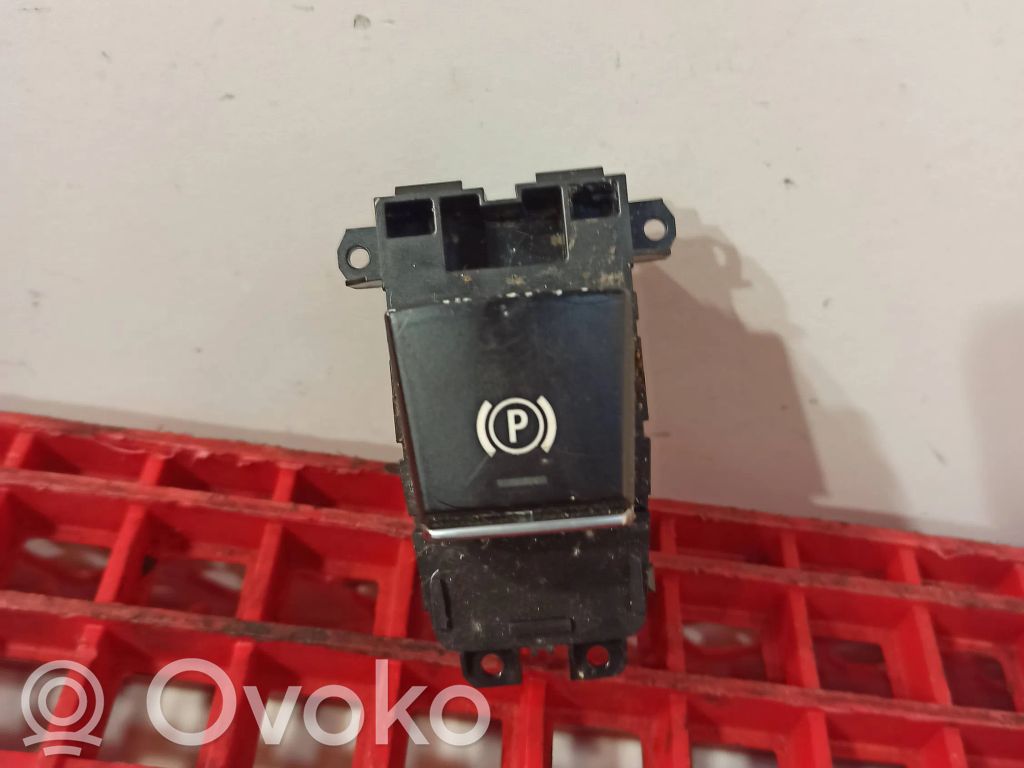 BMW 5 F10 F11 Comutator frână parcare 