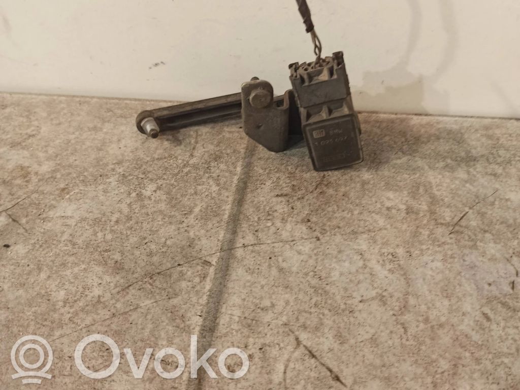 Front height sensor lever   1093697,31305,37146784696