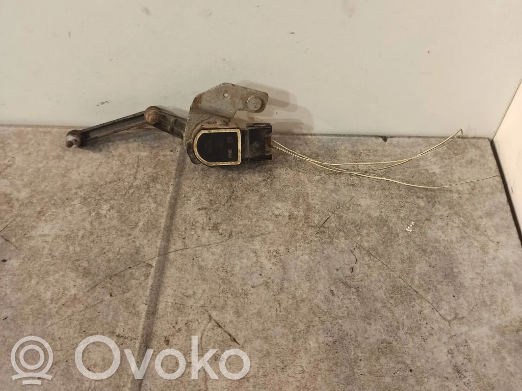Ajovalon korkeusanturi   6776614