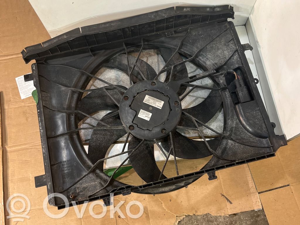 Mercedes-Benz E W212 Elektryczny wentylator chłodnicy 