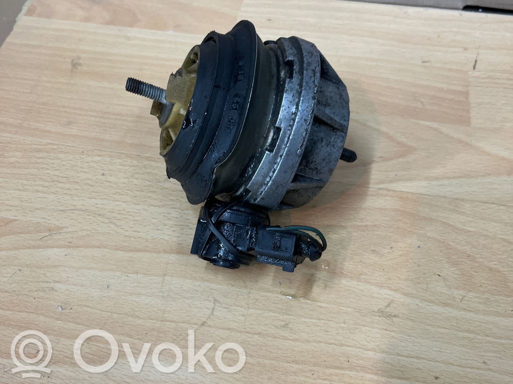 Engine mount bracket   4B3199379B,4B3199379C,4D0199381G