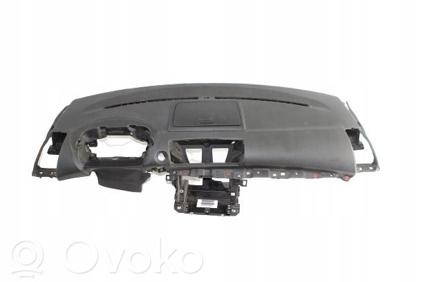 BMW 1 E81 E87 Dashboard 