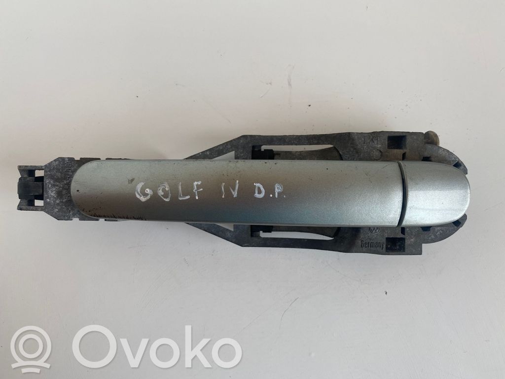 Volkswagen Golf IV Front door exterior handle 