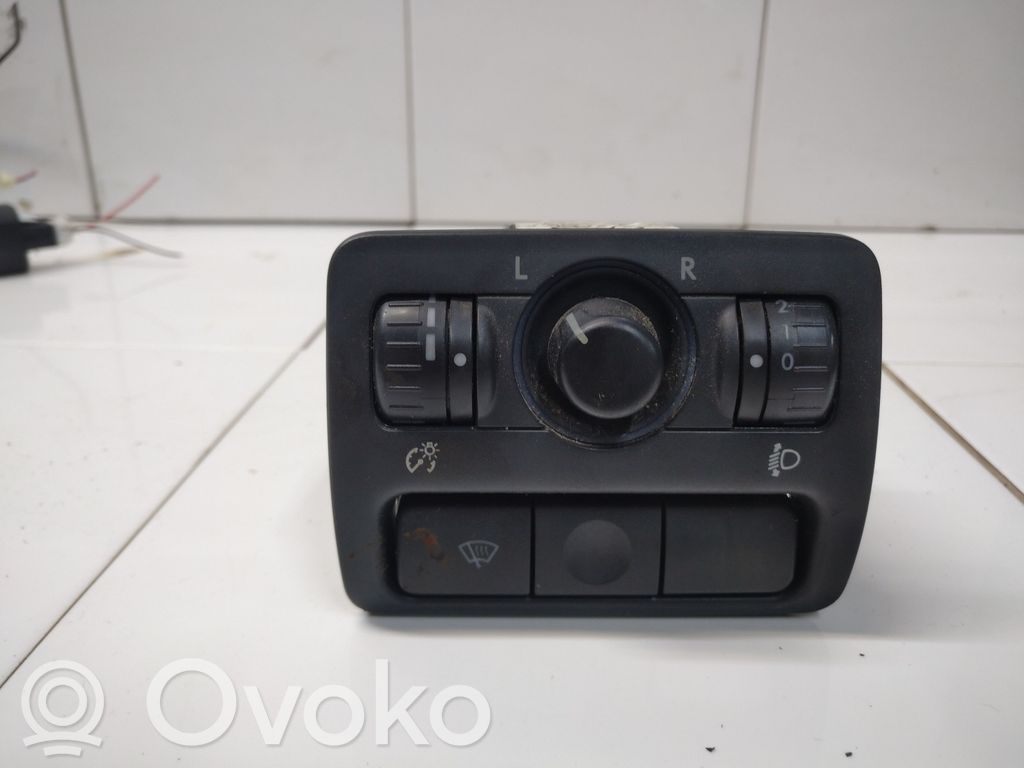 Subaru Outback Wing mirror control module 