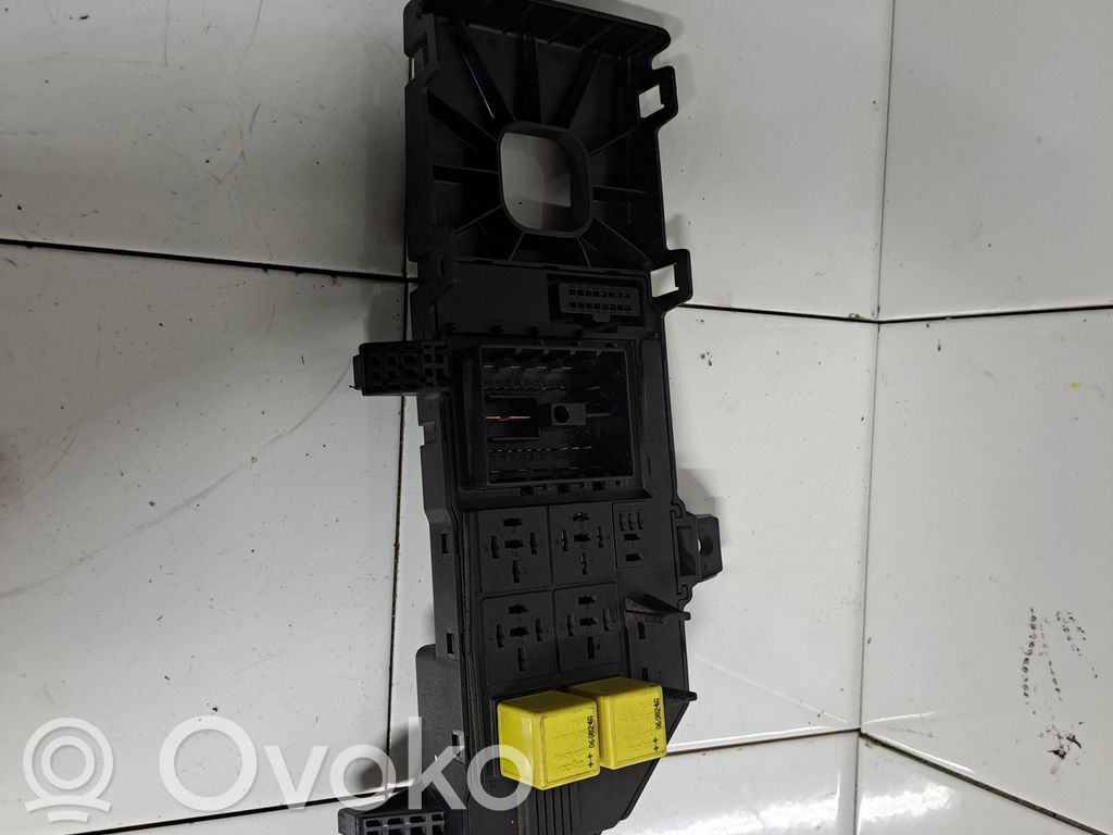 Saab 9-3 Ver2 Fuse module 
