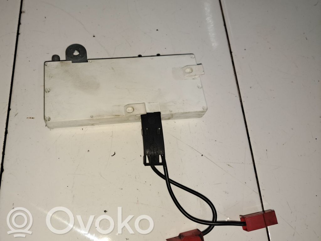 Volvo S80 Antenos stiprintuvas 