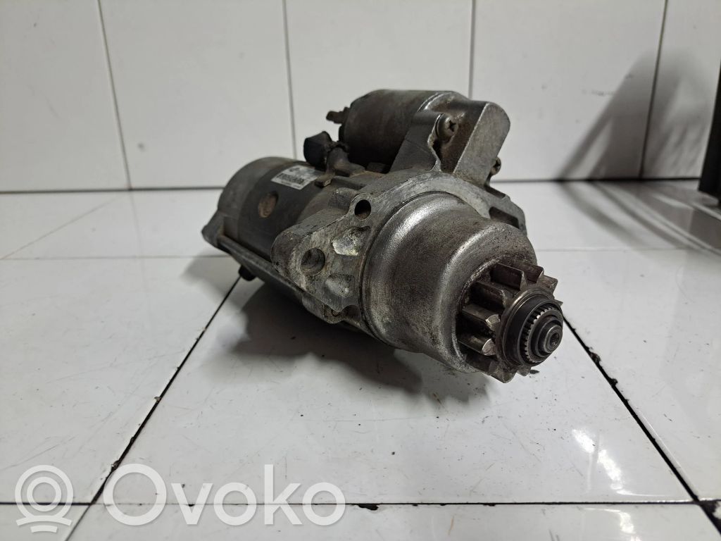 Nissan Almera Tino Rozrusznik 