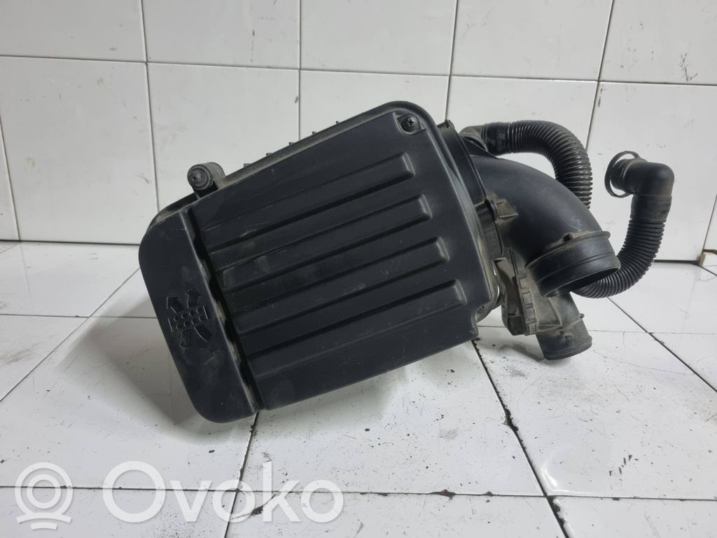 Volkswagen Jetta V Obudowa filtra powietrza 