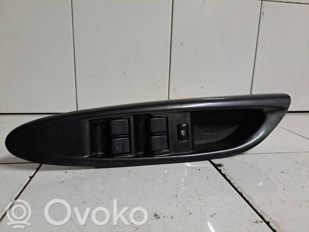 Mazda MPV II LW Electric window control switch 