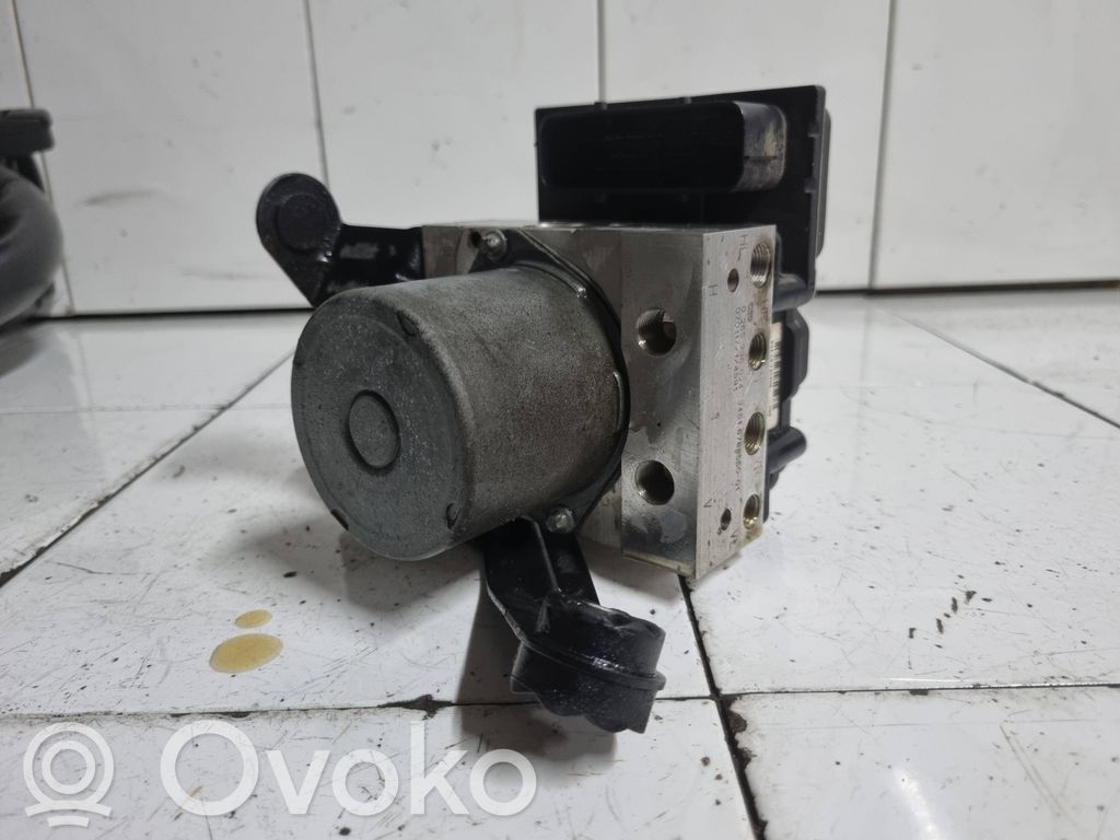 BMW 5 E60 E61 ABS Pump 