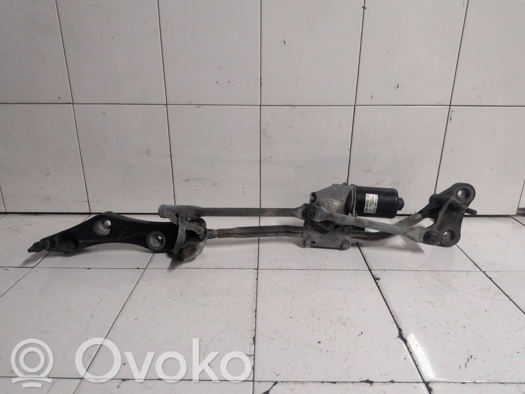 BMW 5 E60 E61 Front wiper linkage and motor 