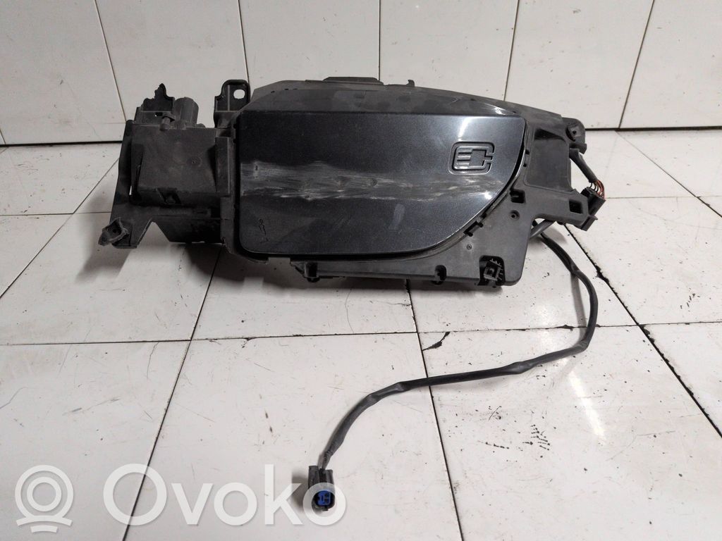 Osłona gniazda ładowania samochodu elektrycznego   86340K4AA0,2211010505