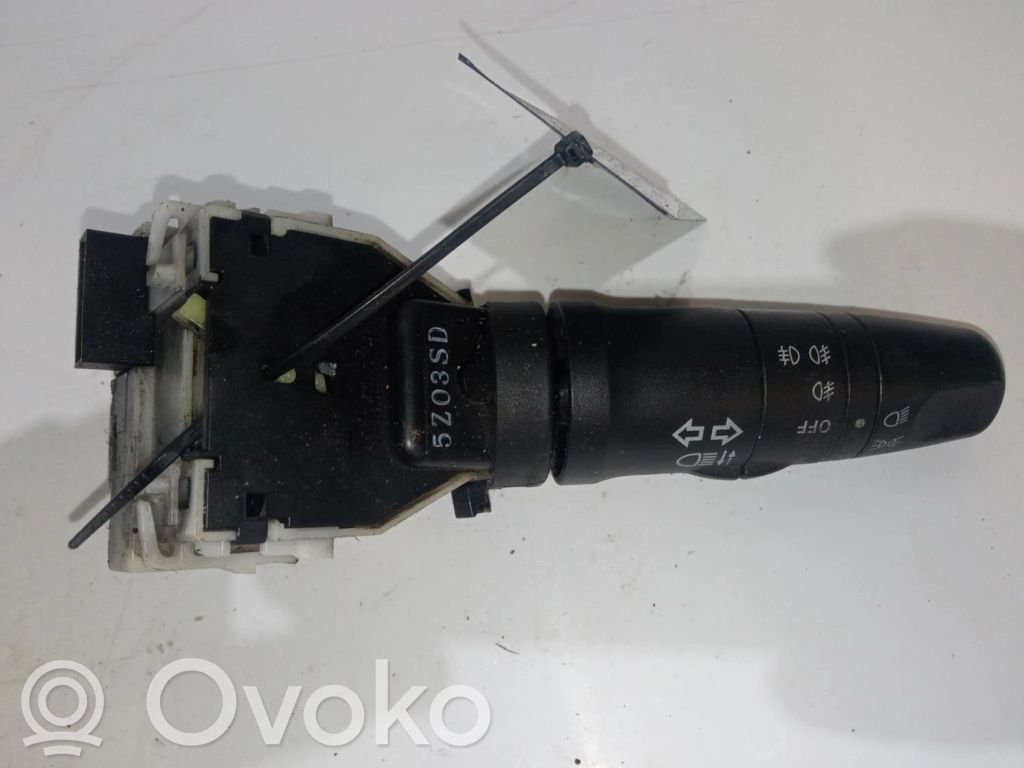 Nissan Note (E11) Interruptor/palanca de limpiador de luz de giro 