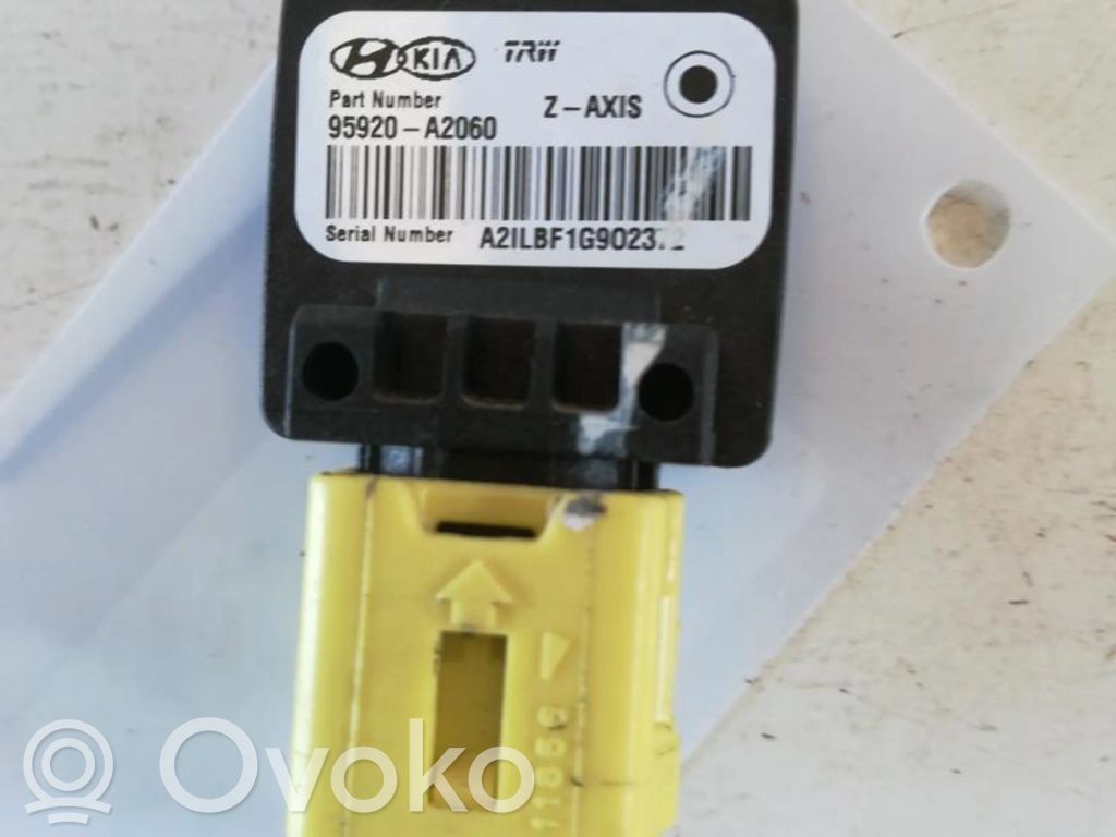 KIA Ceed Airbagsensor Crashsensor Drucksensor 