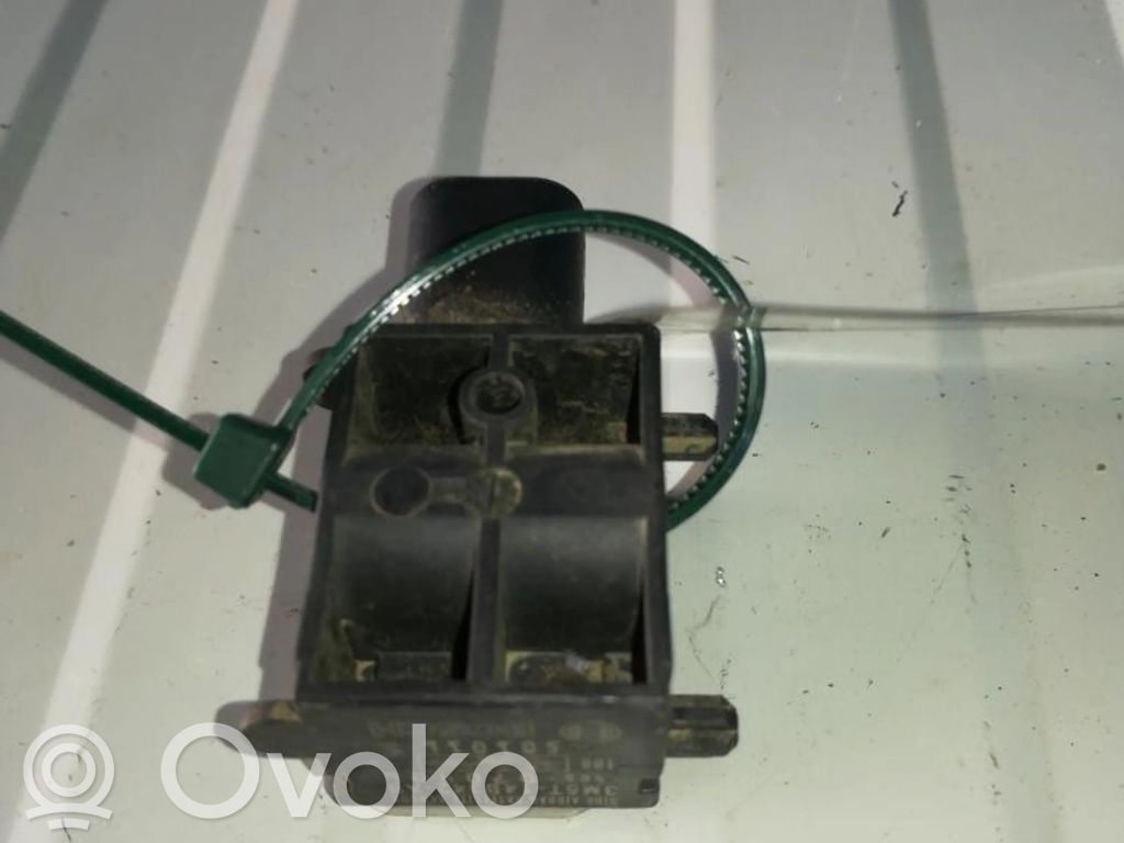 Sensor impacto/accidente para activar Airbag   3M5T14B342