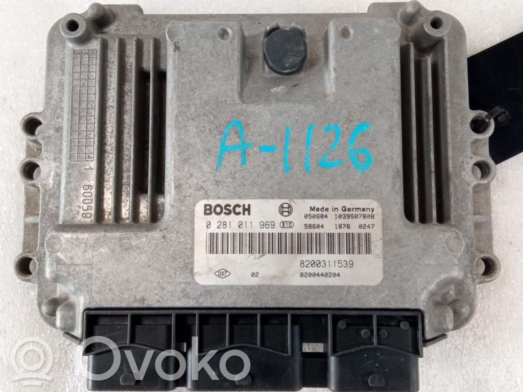 Engine control unit/module ECU   8200295429