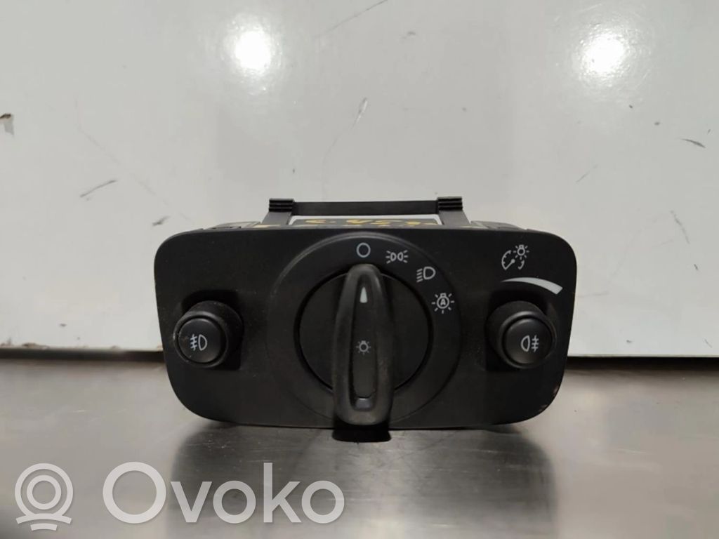 Interrupteur d’éclairage   AV6T13A024EC