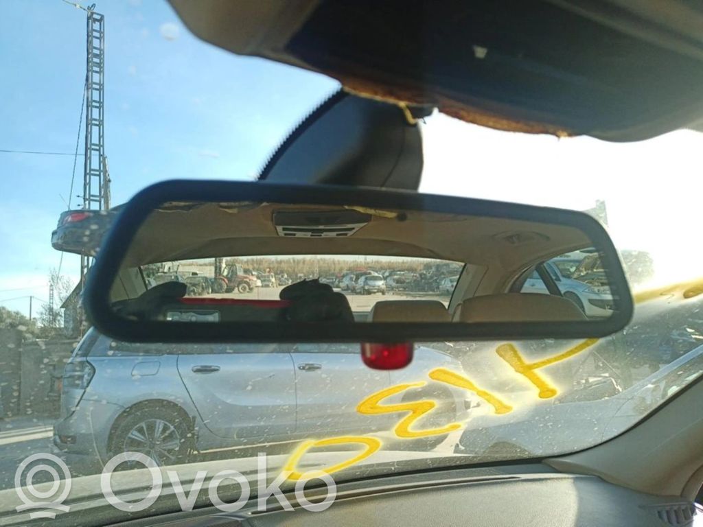 Rear view mirror (interior)
