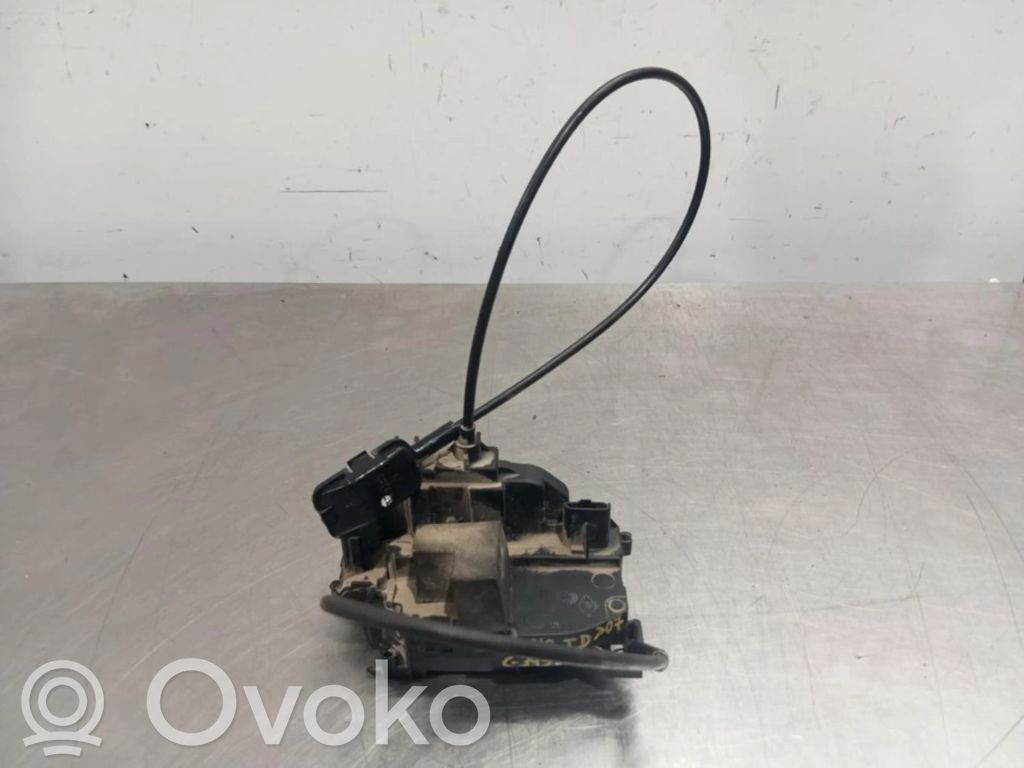 Renault Clio III Galinių durų spyna 
