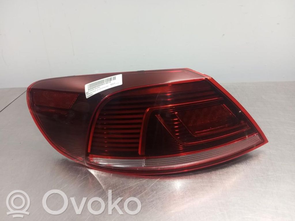 Volkswagen PASSAT Lampa tylna 
