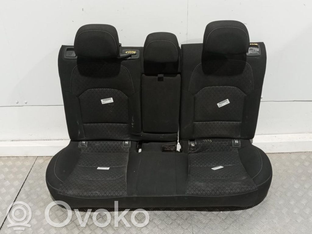 Seat set