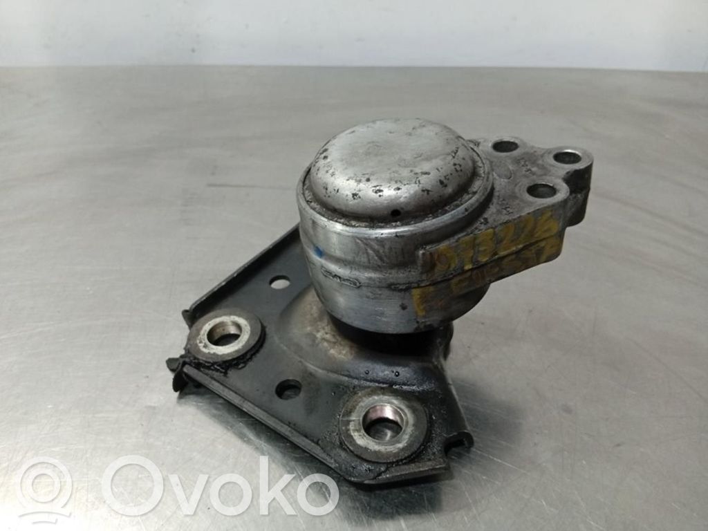 Ford Fiesta Engine mounting bracket 