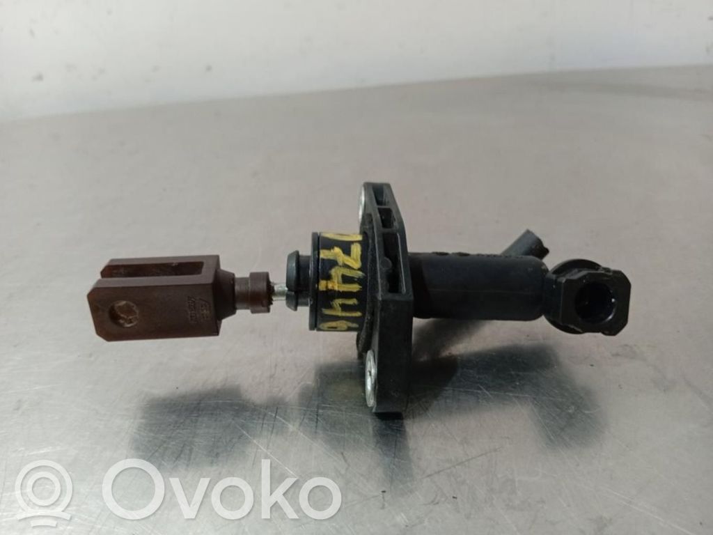Suzuki SX4 Kytkimen apusylinteri 