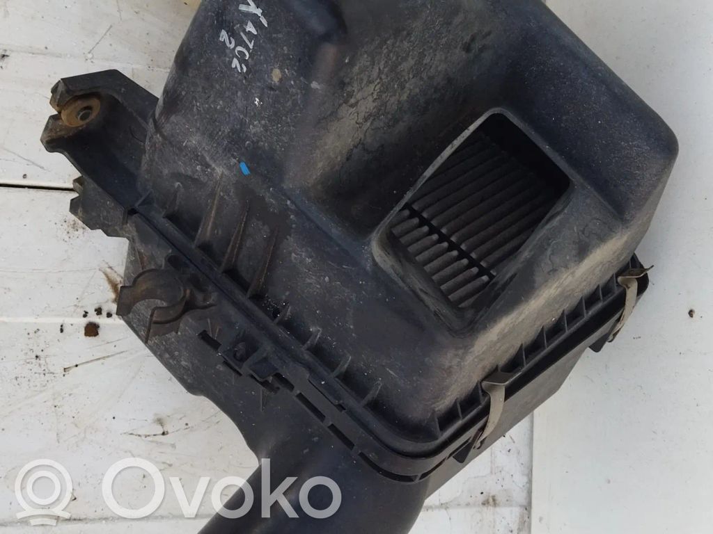 Subaru Outback (BS) Air filter box 