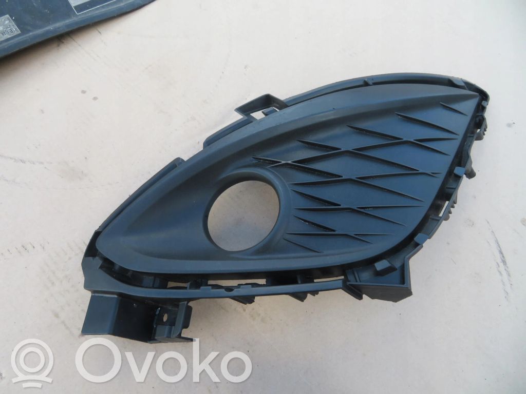 Mazda 5 Front fog light trim/grill 
