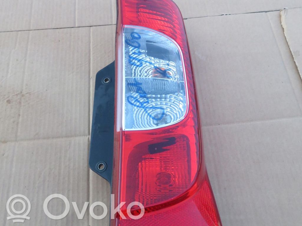 Peugeot Bipper Luz trasera/de freno 