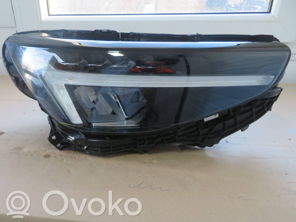 Volvo XC40 Headlight/headlamp 