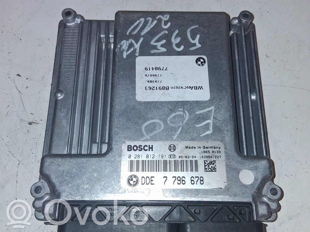 BMW 5 E60 E61 Variklio valdymo blokas 