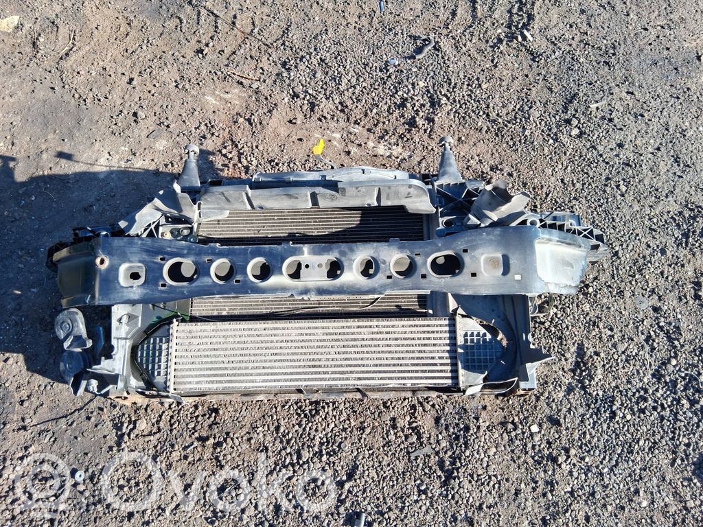 Панель радиаторов   M738F,6302
