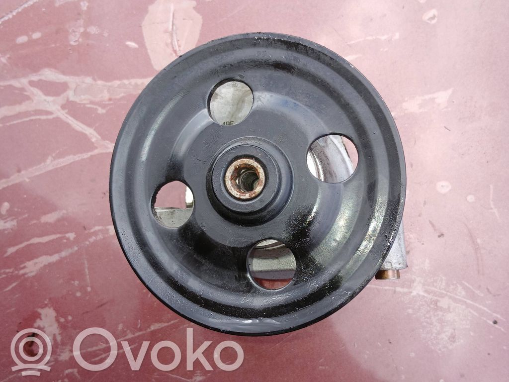Ford Mondeo MK IV Ohjaustehostimen pumppu 