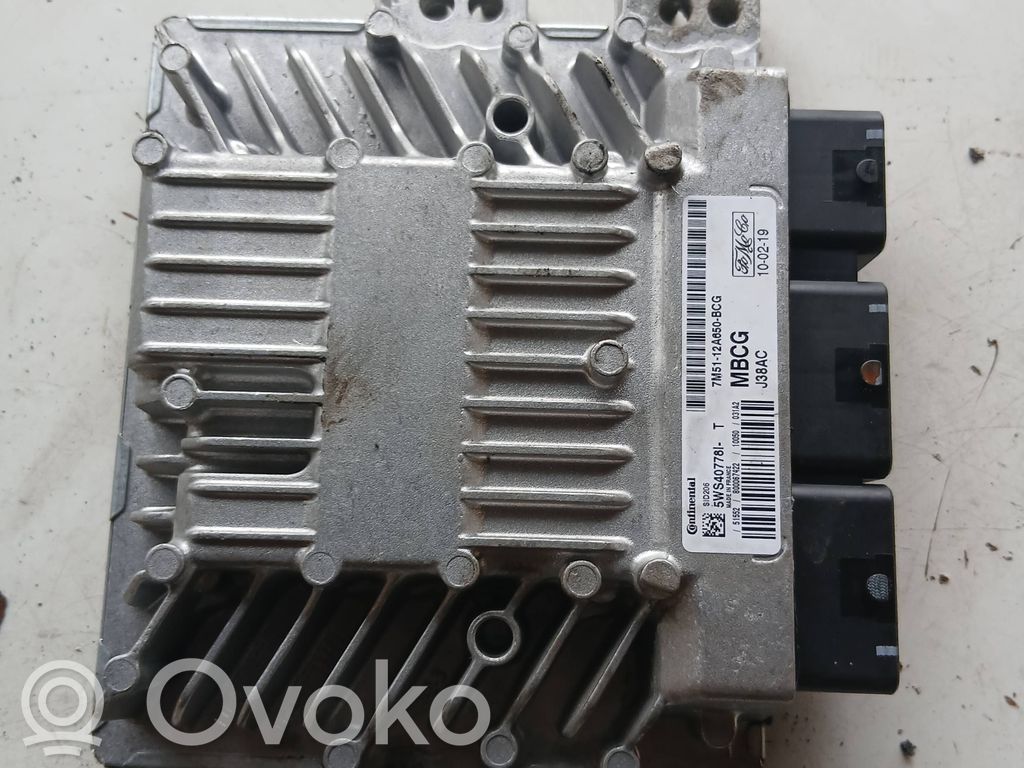 Ford Focus Engine control unit/module 