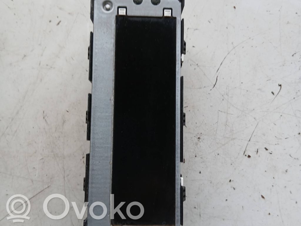 Citroen C4 II Screen/display/small screen 