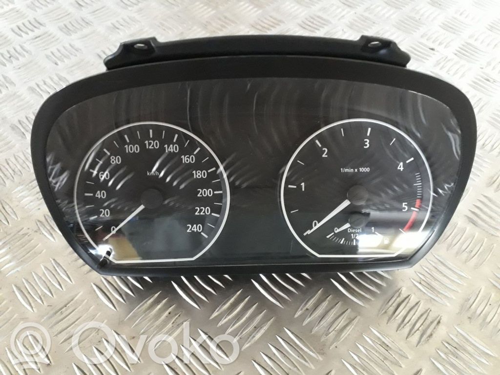 Speedometer (instrument cluster)   102495221,IK696147701